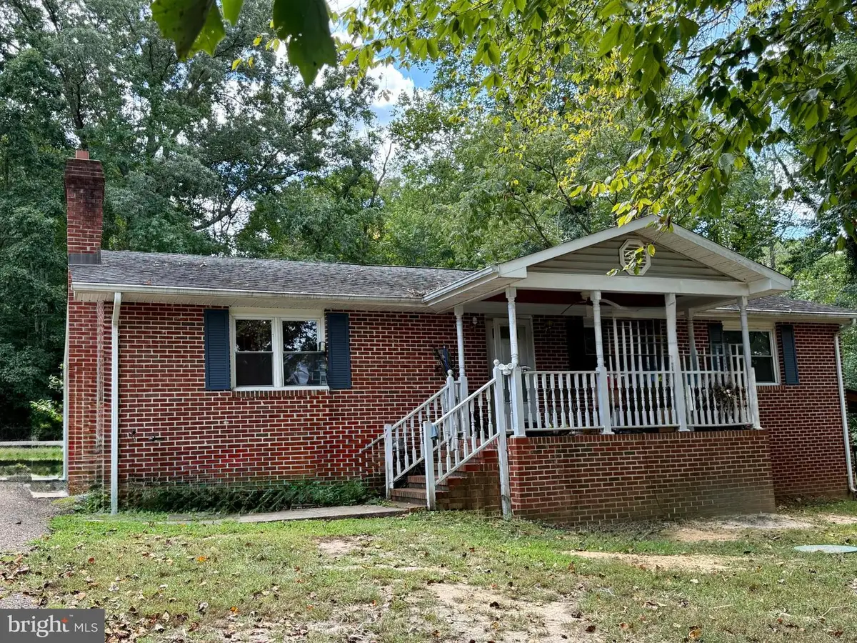 19 Perkins Ln, Stafford, VA 22554 - #1