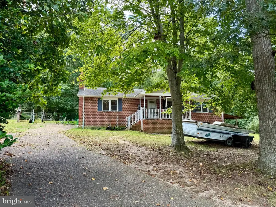 19 Perkins Ln, Stafford, VA 22554 - #3