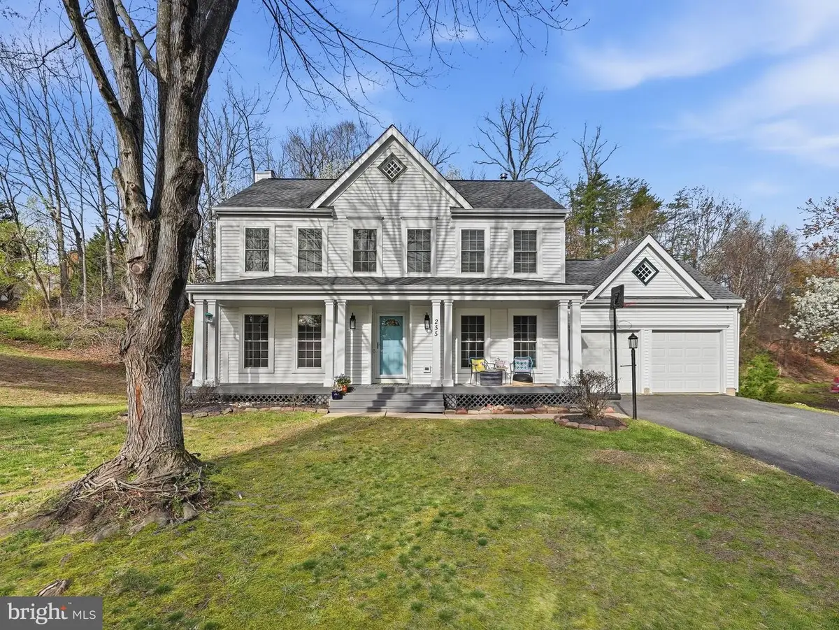 255 Greenspring Dr, Stafford, VA 22554 - #1