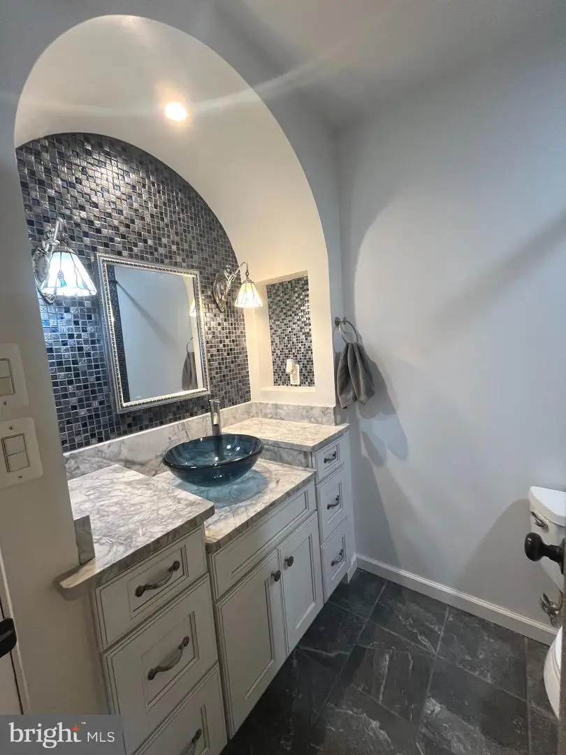 1205 Holly St, Fredericksburg, VA 22405 - #3