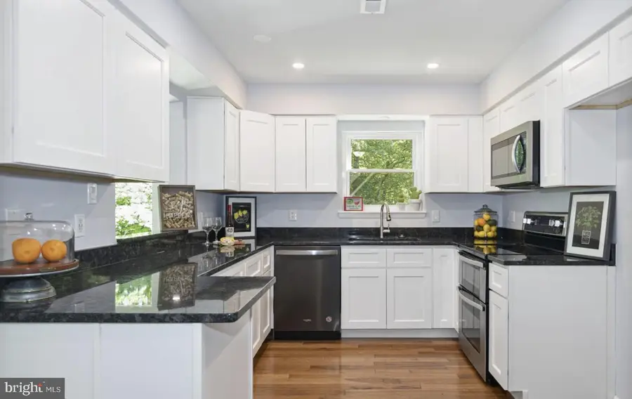 16 Peregrine Ct, Stafford, VA 22554 - Image #2