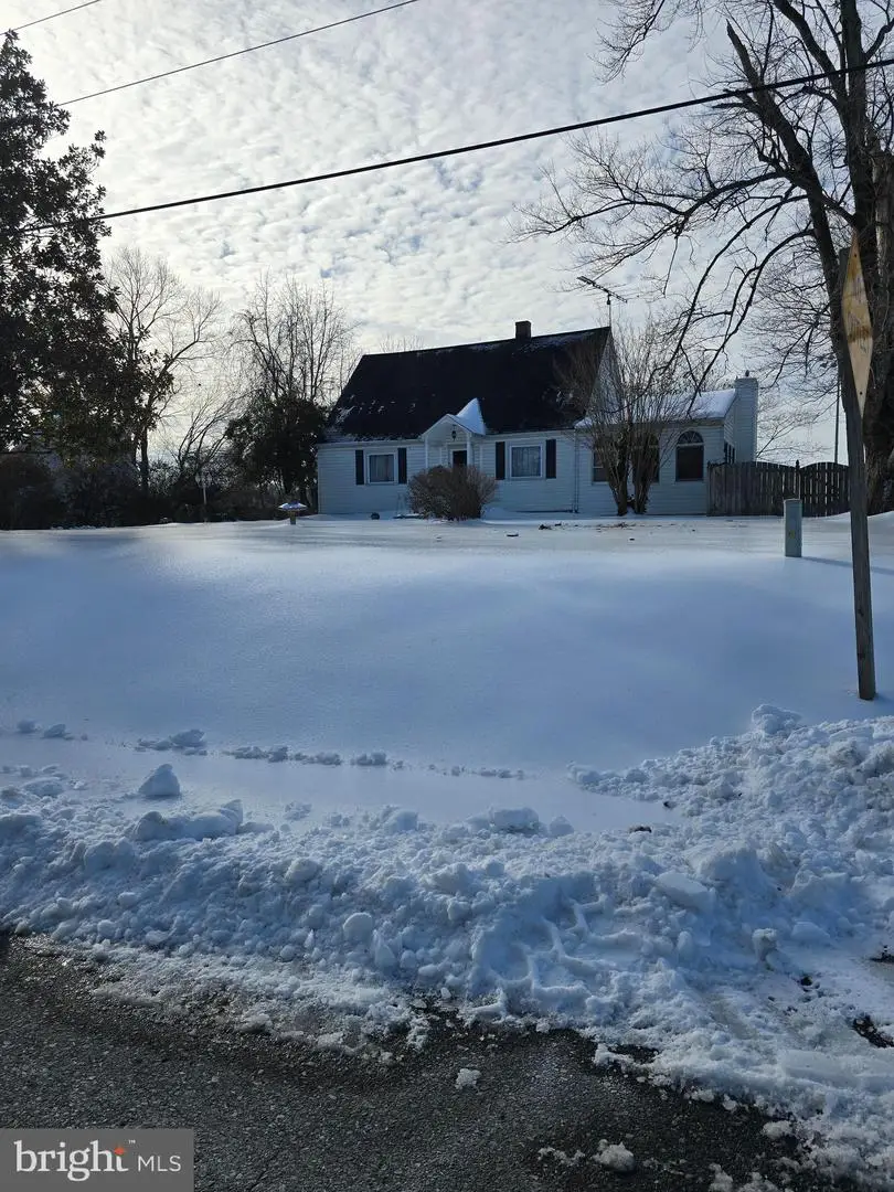 12 Porter Ln, Fredericksburg, VA 22405 - Image #2