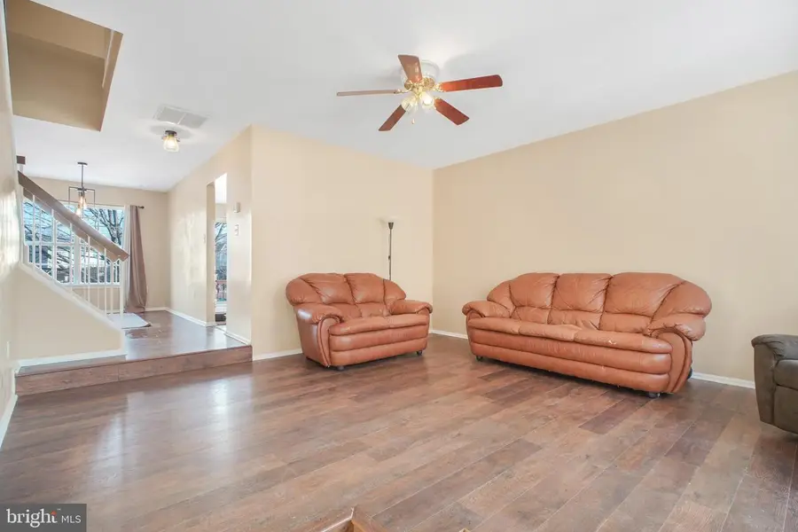 213 Lakeview Ct, Stafford, VA 22554 - #3