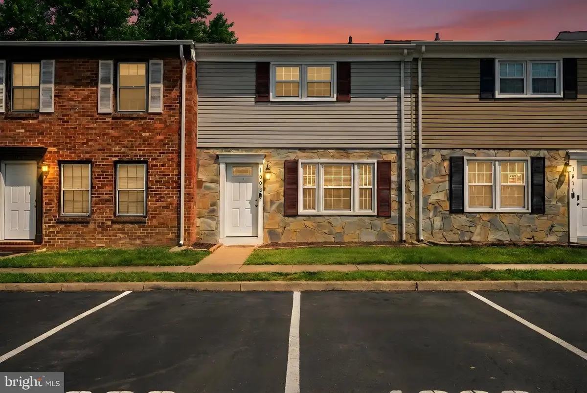 1609 Meadow Dr, Fredericksburg, VA 22405 - #1