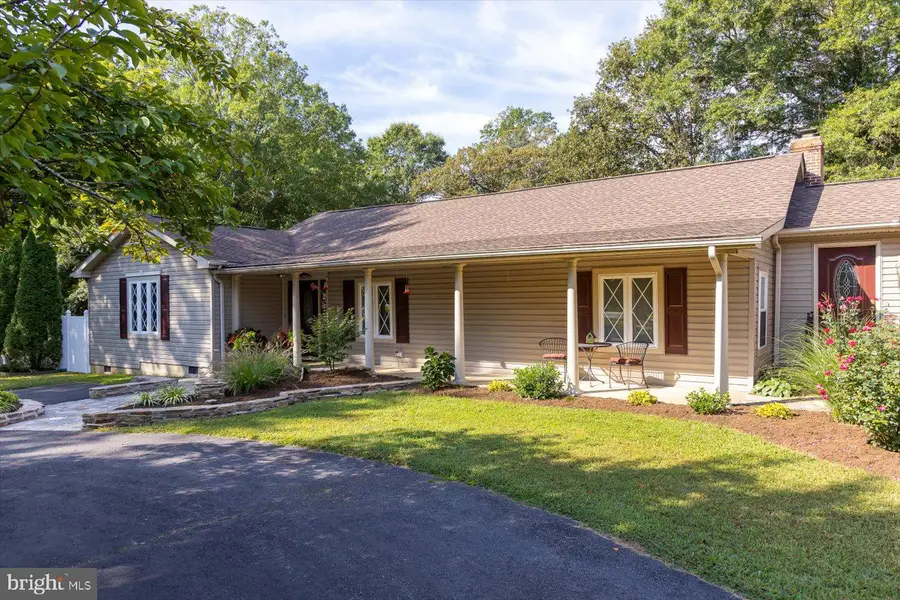 54 Hudson Rd, Fredericksburg, VA 22405 - #3