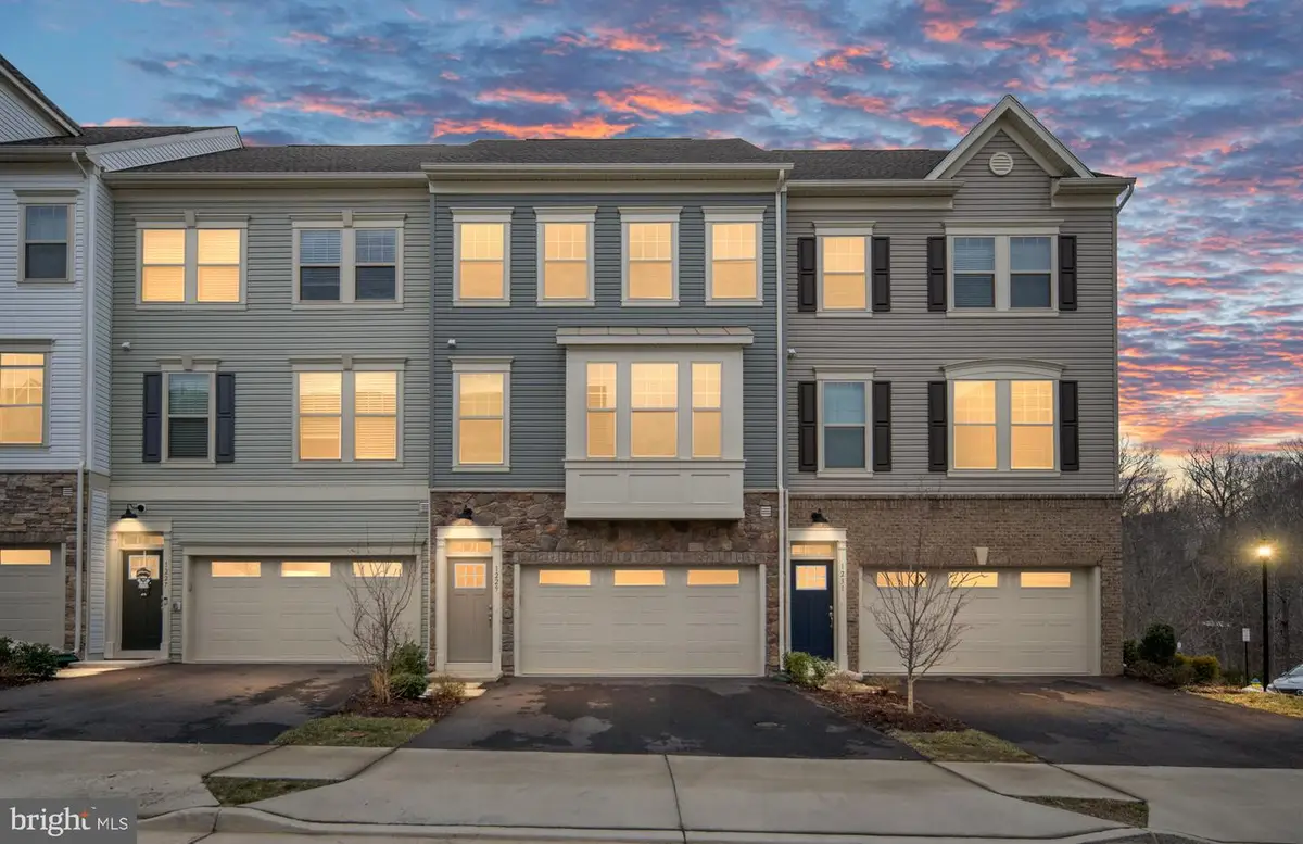 1229 Creek Bank Dr, Stafford, VA 22554 - #1