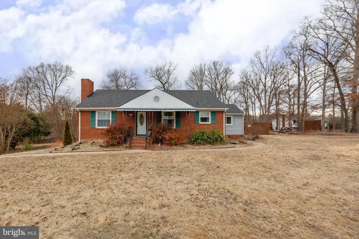 80 Ferry Rd, Fredericksburg, VA 22405 - #1