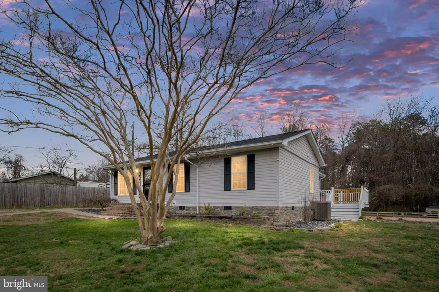 371 Greenbank Rd, Fredericksburg, VA 22406 - #2