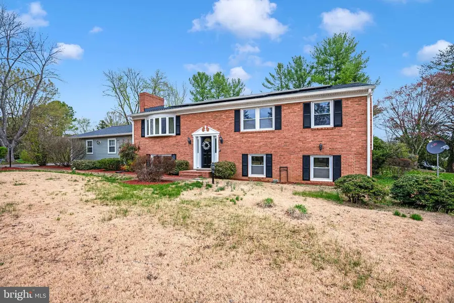 301 Ingleside Dr, Fredericksburg, VA 22405 - #3