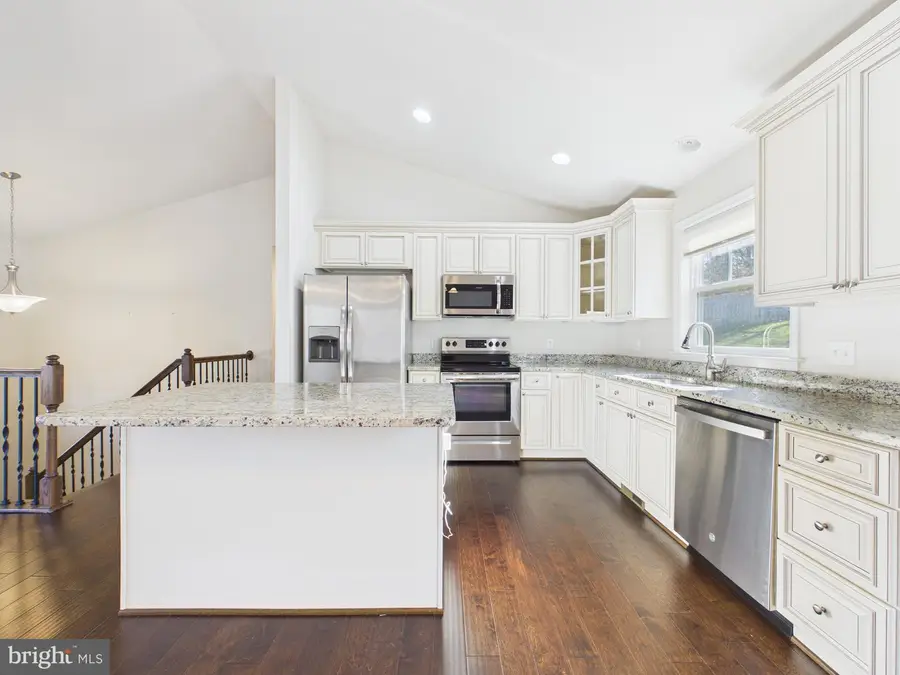 8 Howard Cir, Fredericksburg, VA 22405 - #3