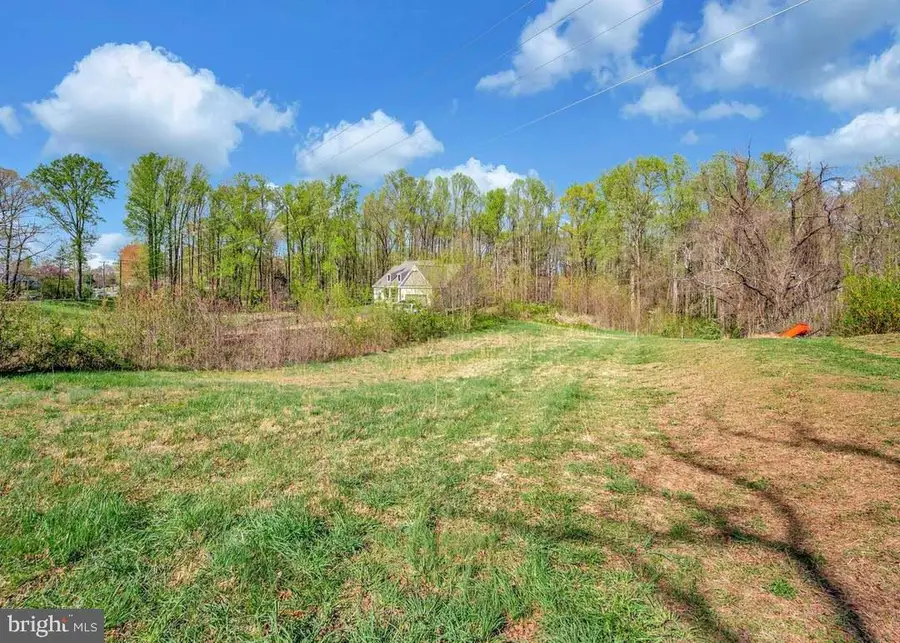 1588 Mountain View Rd, Stafford, VA 22554 - #3