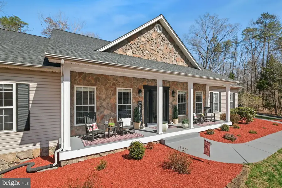 262 Longwood Dr, Stafford, VA 22556 - #3