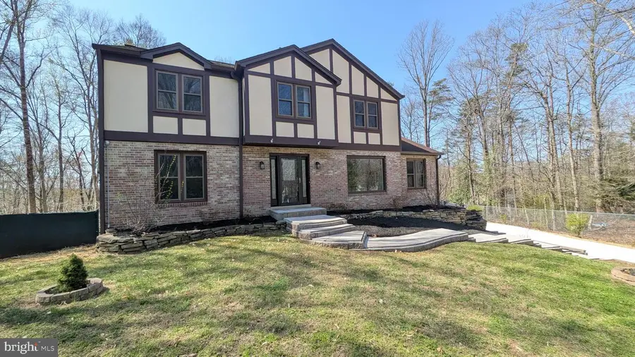 205 Admiral Cv, Stafford, VA 22554 - #2