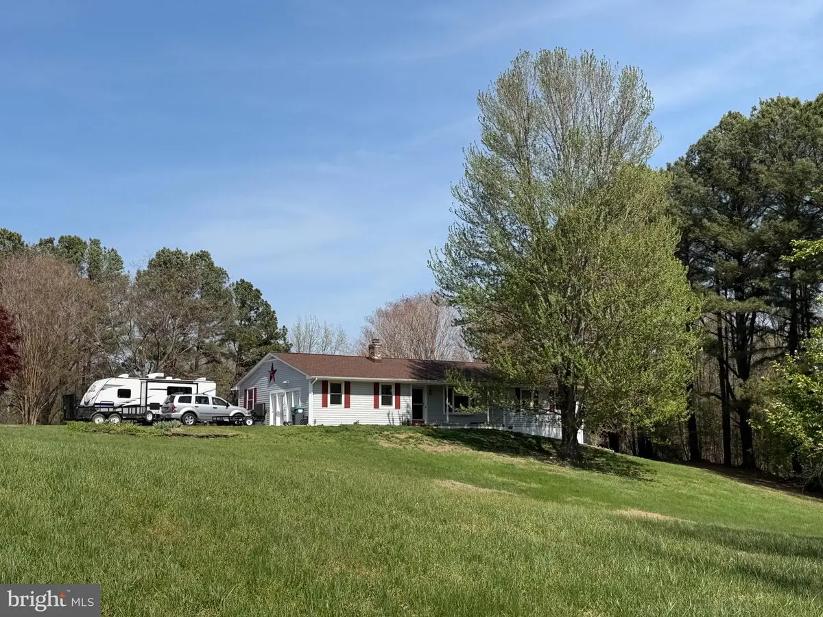 874 Truslow Rd, Fredericksburg, VA 22406 - #1