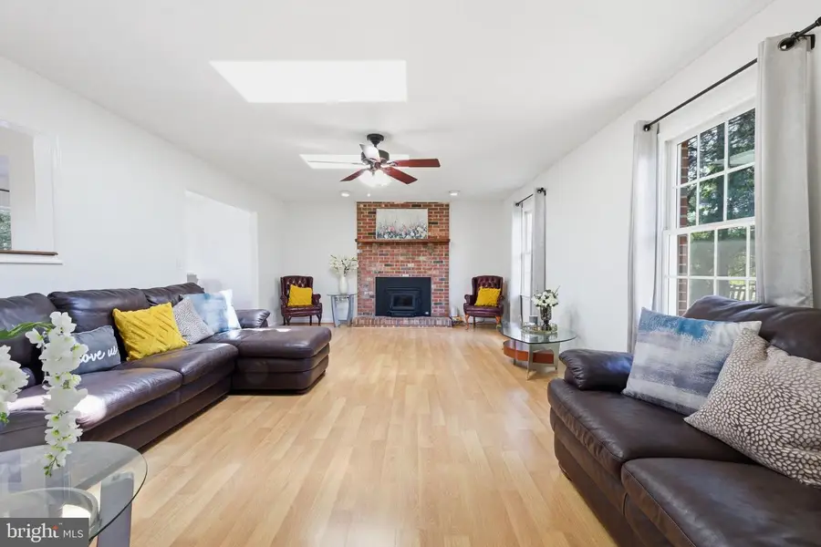 860 Hartwood Rd, Fredericksburg, VA 22406 - #3