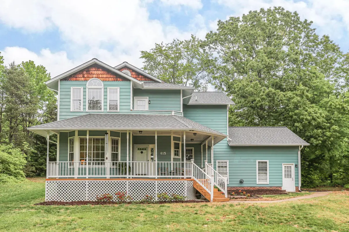 615 Falmouth Dr, Fredericksburg, VA 22405 - #1