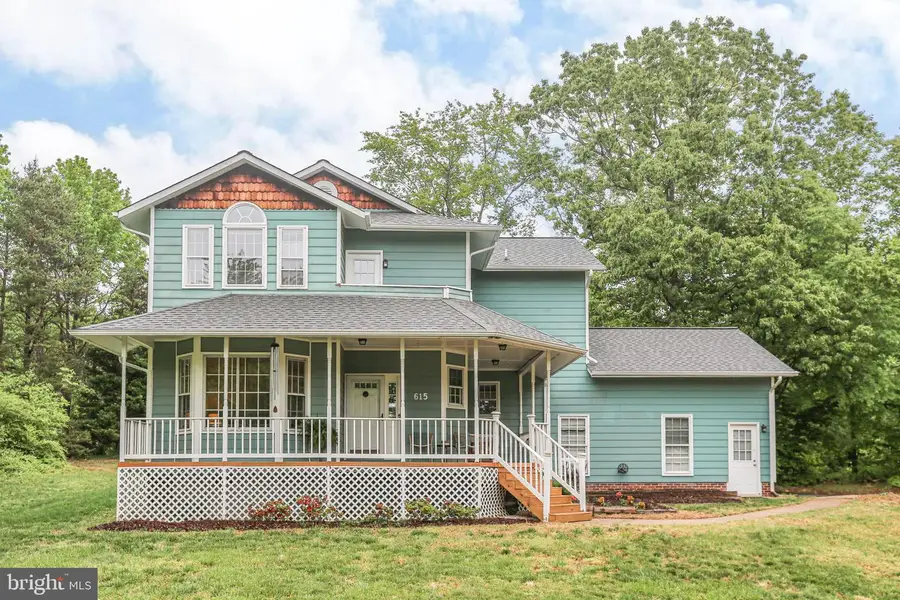 615 Falmouth Dr, Fredericksburg, VA 22405 - #2