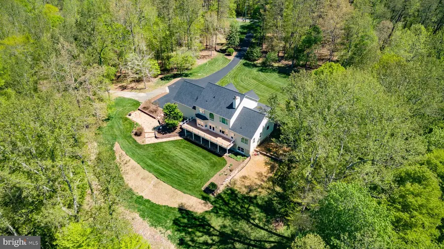 839 Queen Anne Dr, Fredericksburg, VA 22406 - #3