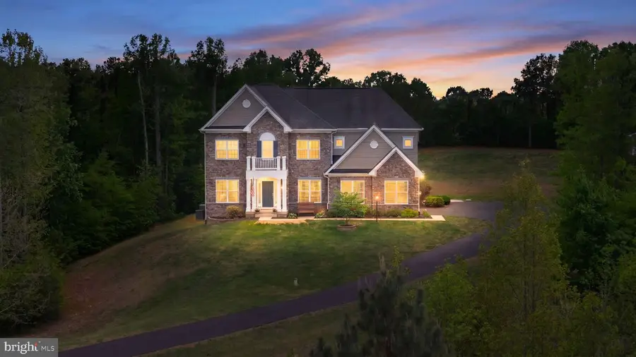 415 Mcpherson Dr, Fredericksburg, VA 22406 - #3