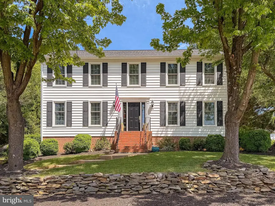 10 N Pointe Dr, Fredericksburg, VA 22405 - #3