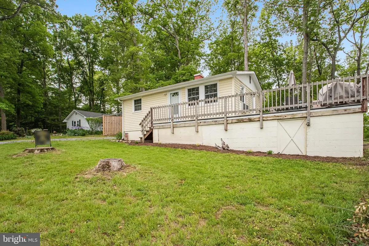 1047 Lakeview Dr, Stafford, VA 22556 - #1