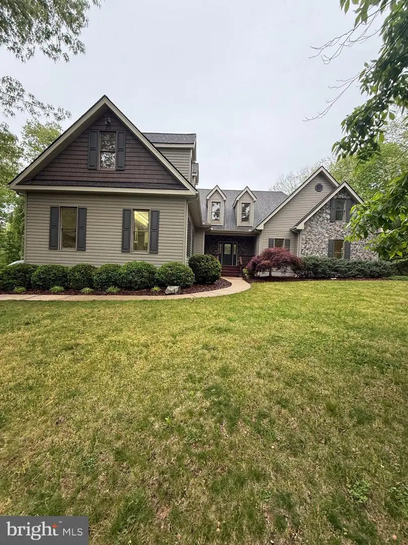 136 Holly Berry Rd, Fredericksburg, VA 22406 - #1