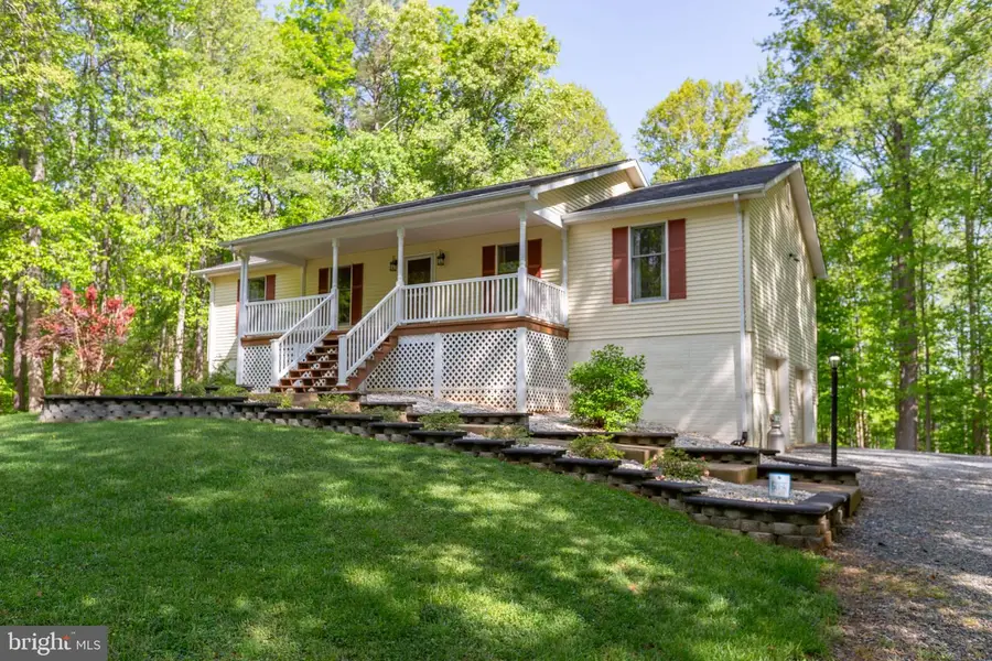 19 Cannon Knolls Dr, Fredericksburg, VA 22406 - #3