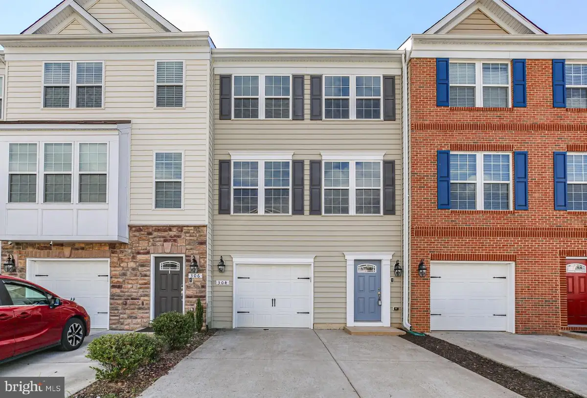 304 Tree Line Dr, Fredericksburg, VA 22405 - #1