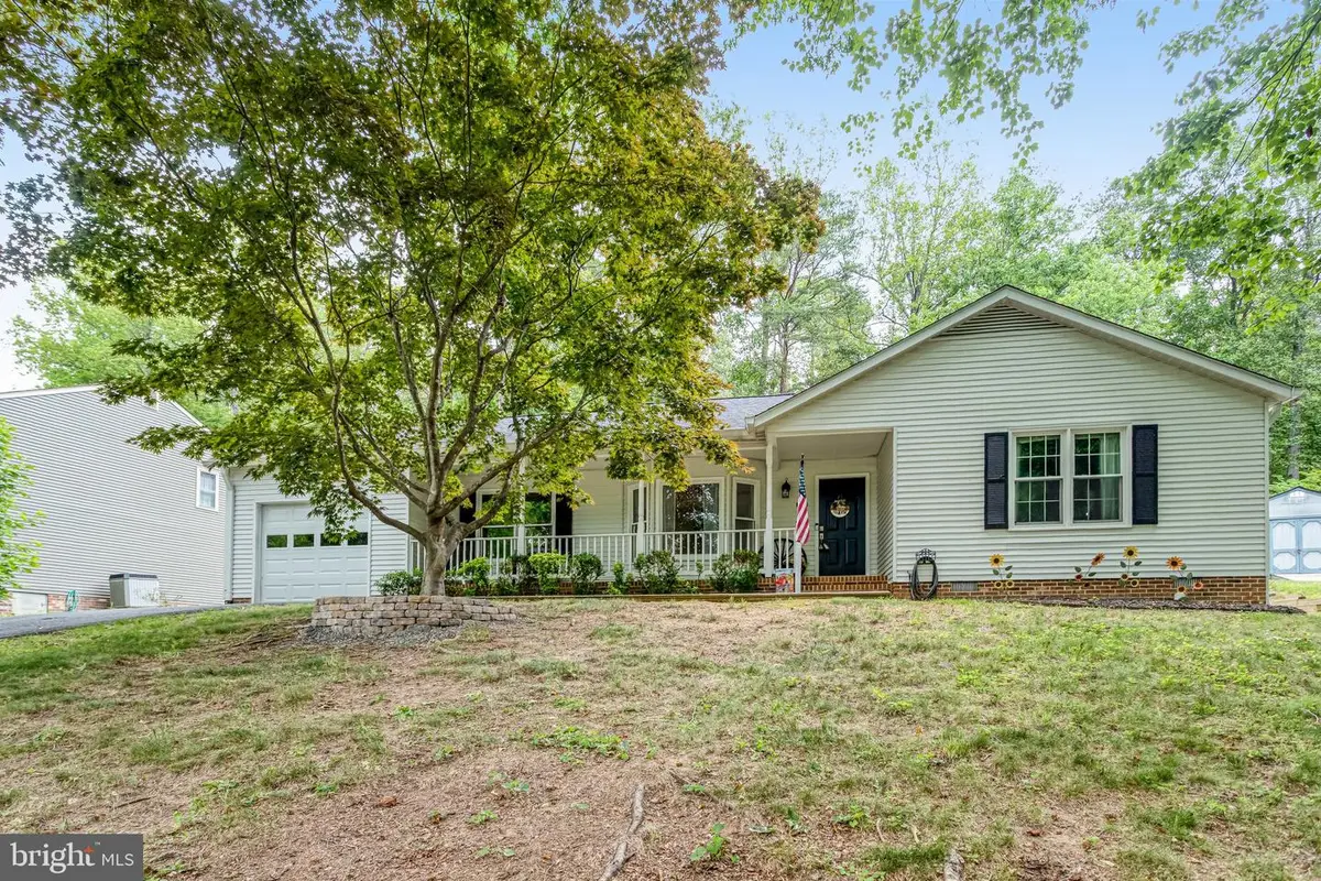 2051 Farragut Dr, Stafford, VA 22554 - #1