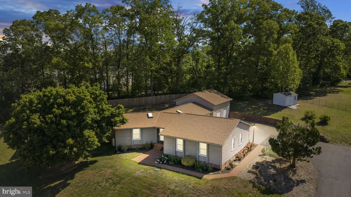 2 Quail Run Dr, Stafford, VA 22554 - #1