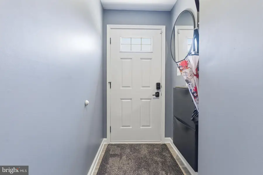 602 Rolling Valley Dr, Fredericksburg, VA 22405 - #3