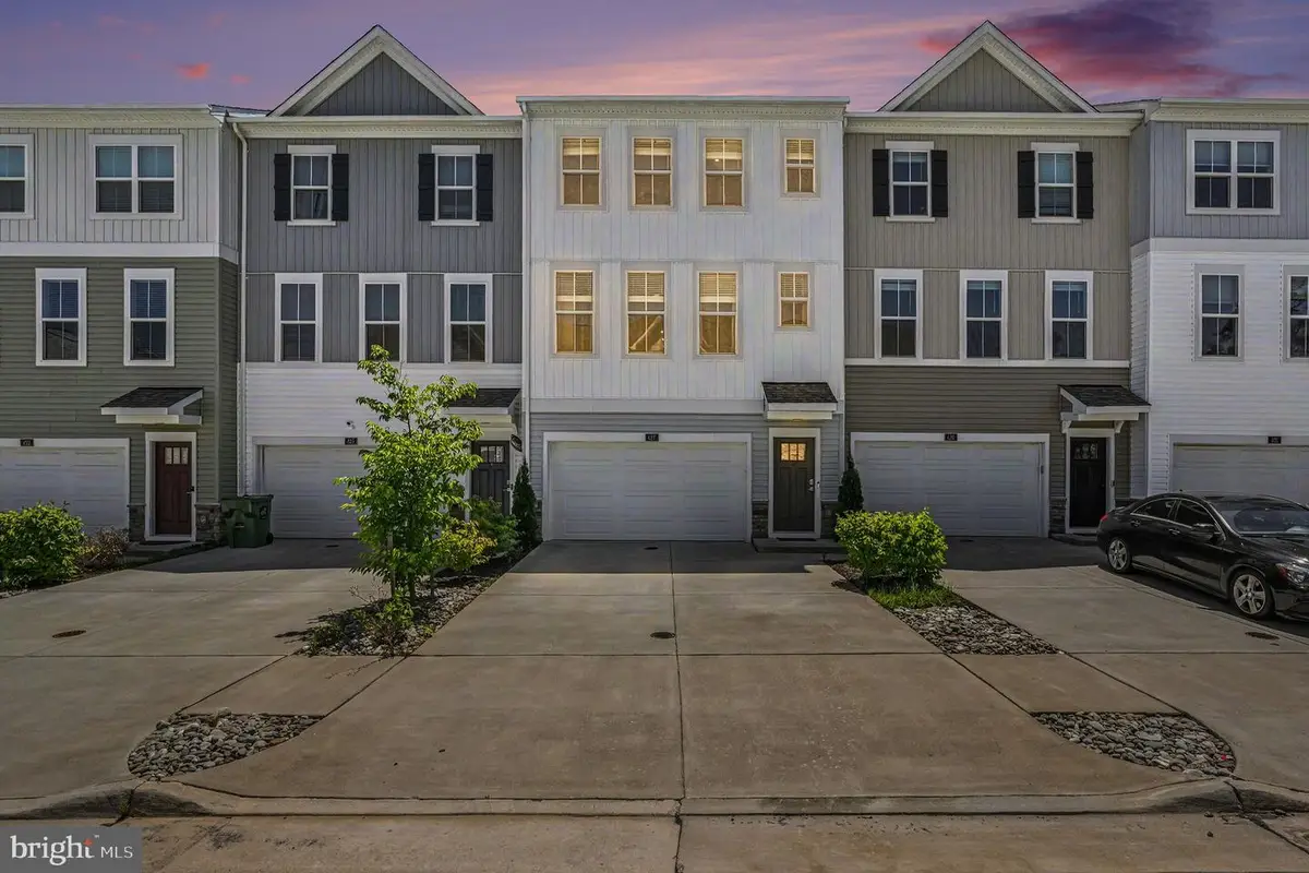 427 Snowberry Ln, Fredericksburg, VA 22405 - #1