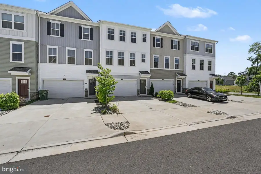 427 Snowberry Ln, Fredericksburg, VA 22405 - #3