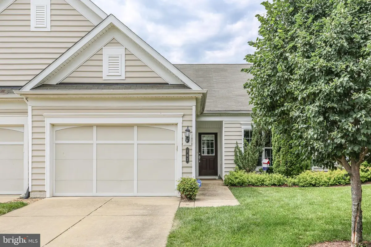 163 Castle Hill Dr, Fredericksburg, VA 22406 - #1