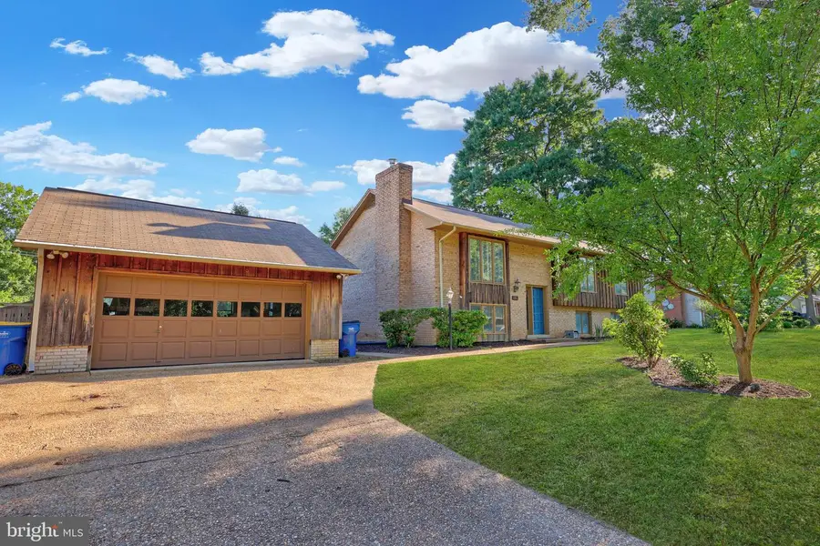 602 Galveston Rd, Fredericksburg, VA 22405 - #2