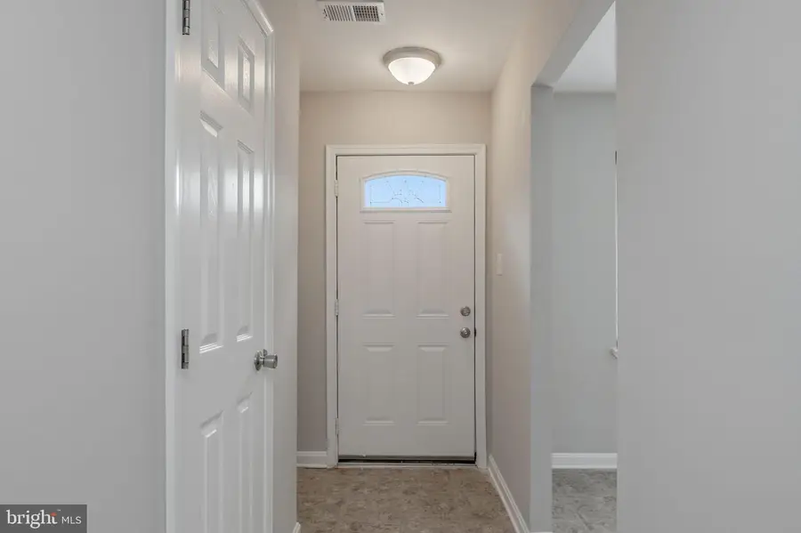 1229 Thomas Jefferson Pl, Fredericksburg, VA 22405 - #3