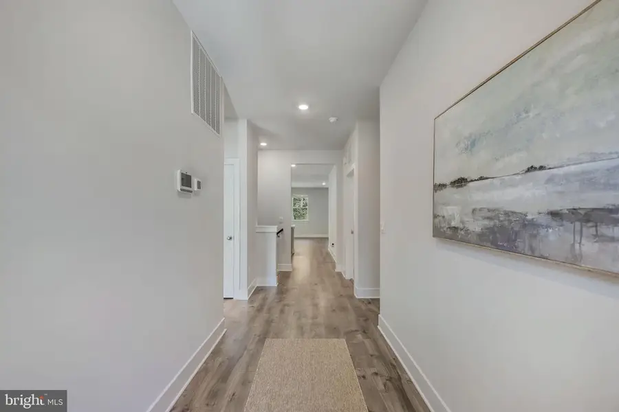626 Long Meadow Dr, Fredericksburg, VA 22406 - #2