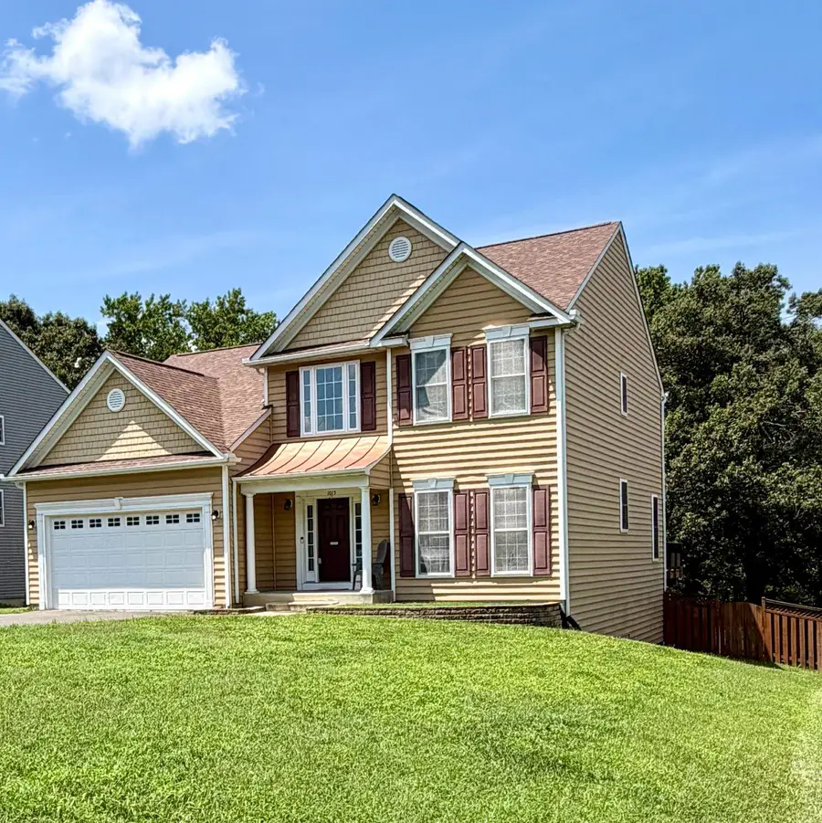1015 Julian Dr, Fredericksburg, VA 22405 - #3