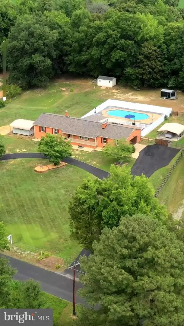 519 Mccarty Rd, Fredericksburg, VA 22405 - #1
