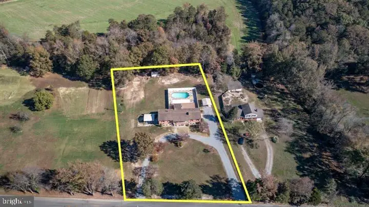 519 Mccarty Rd, Fredericksburg, VA 22405 - #2