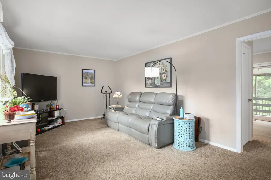 573 Melchers Dr, Fredericksburg, VA 22405 - #2