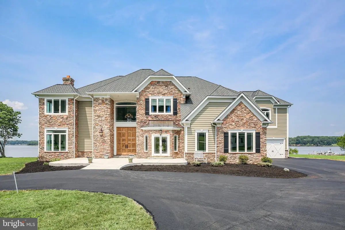 270 Thorny Point Rd, Stafford, VA 22554 - #1