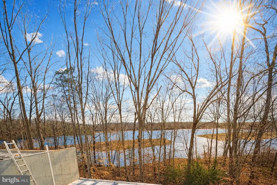 3413 Aquia Dr, Stafford, VA 22554 - #2