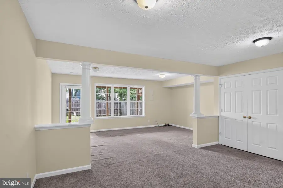 106 Charles St, Fredericksburg, VA 22405 - #2