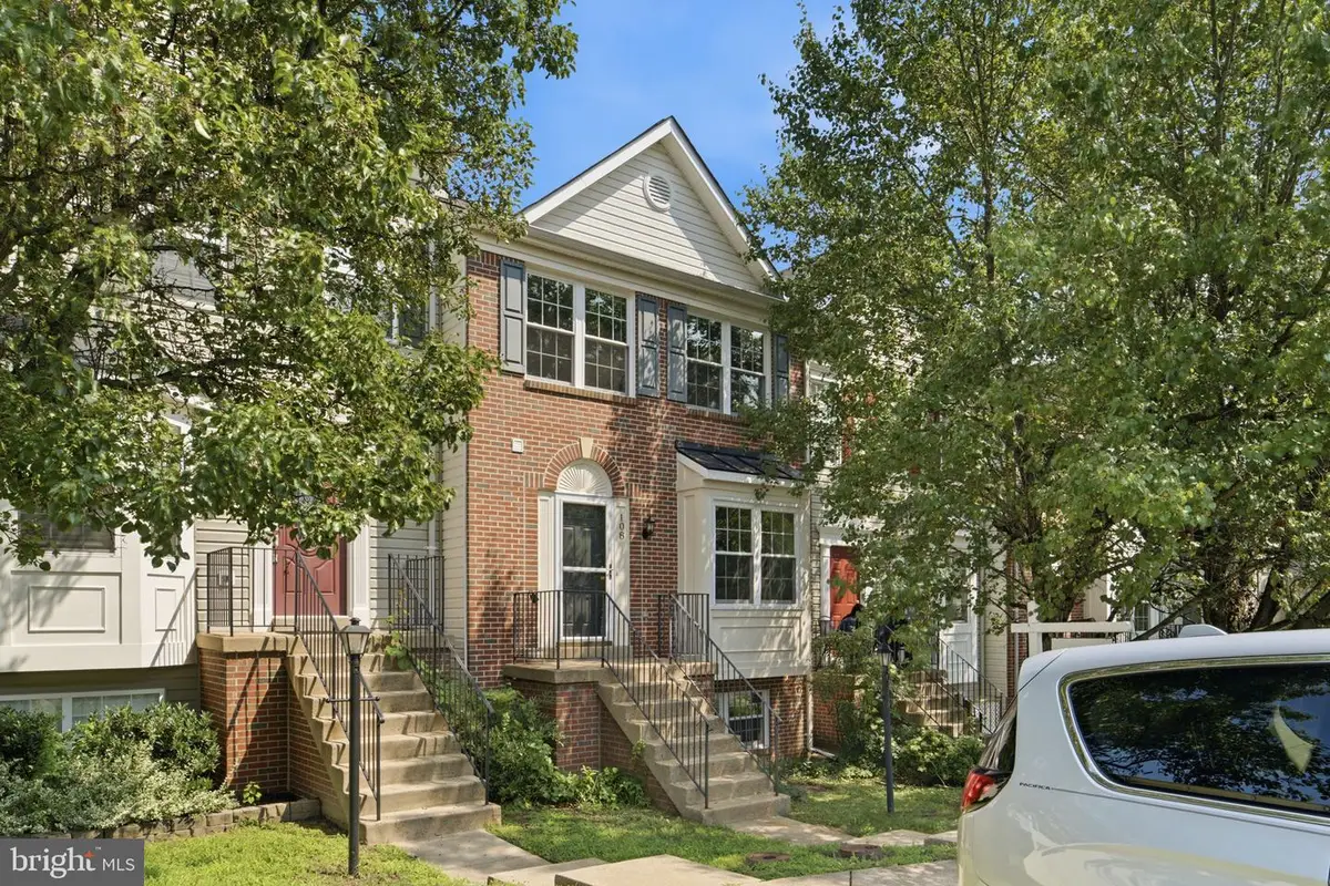 108 Pinnacle Dr, Stafford, VA 22554 - #1