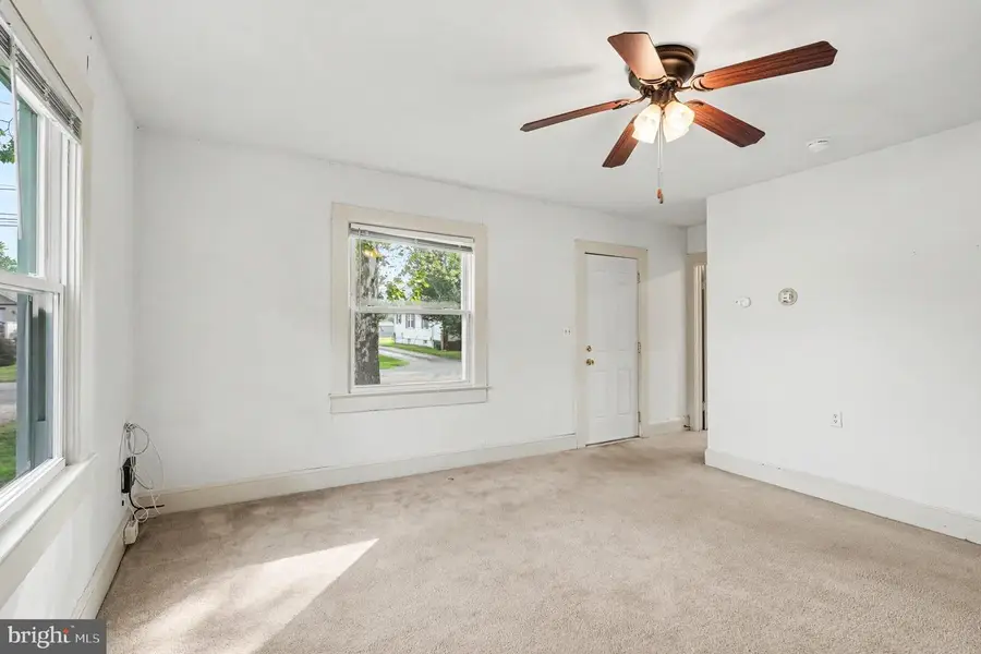 302 E Chatham St, Fredericksburg, VA 22405 - #3