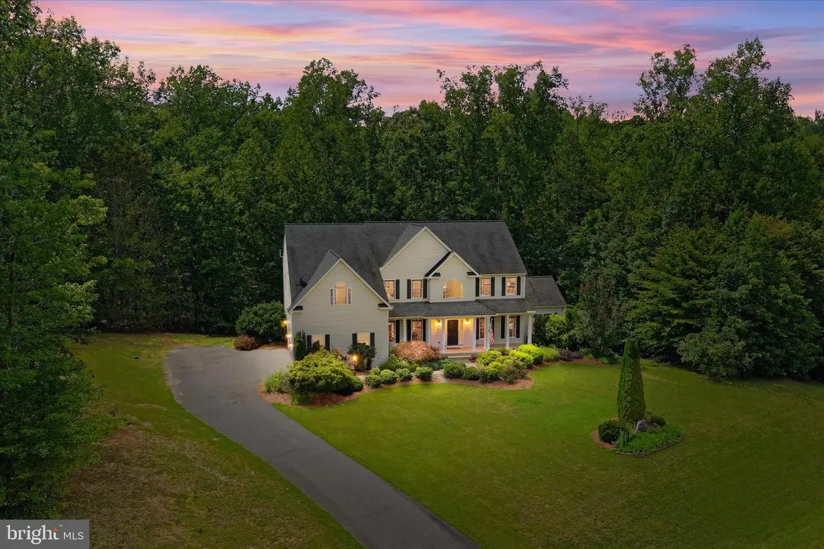 37 Serene Hills Dr, Fredericksburg, VA 22406 - #1