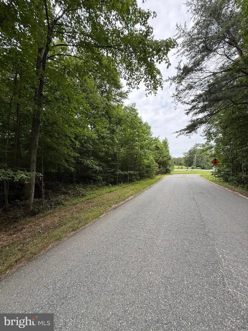 714 Courthouse Rd, Stafford, VA 22554 - #2