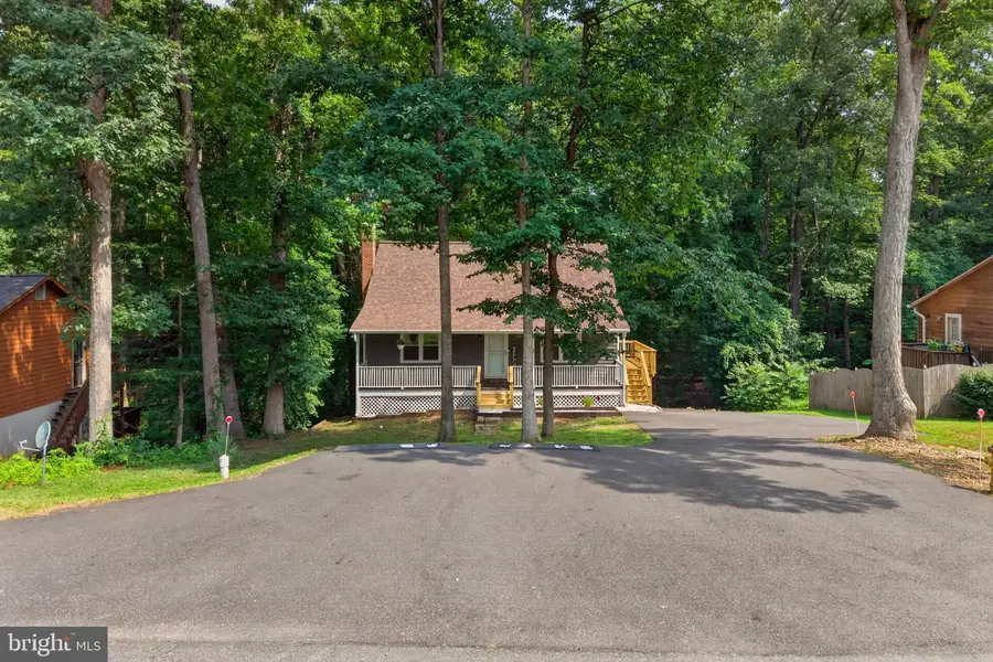 5 Huntington Dr, Fredericksburg, VA 22405 - #3