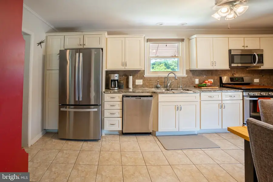 1236 Mountain View Rd, Fredericksburg, VA 22406 - #2
